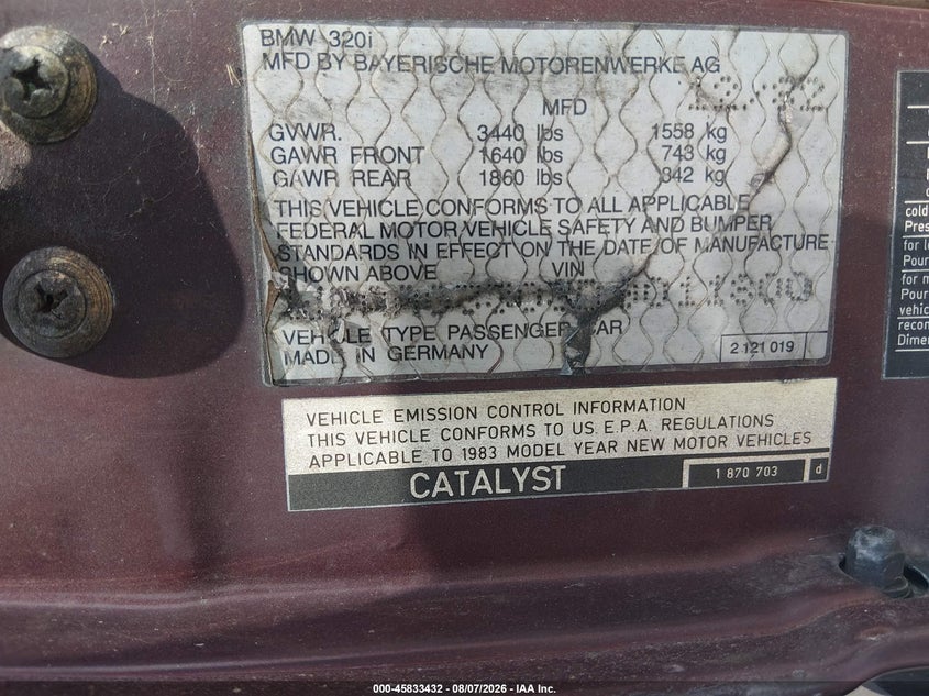 BMW 320 1983 VIN WBAAG3303D9011800