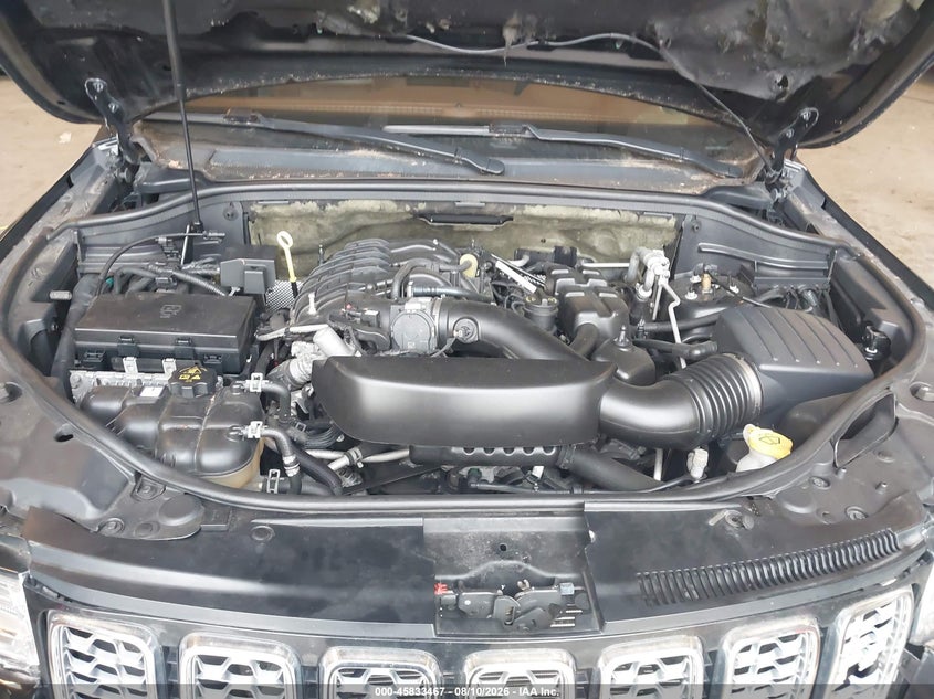 JEEP GRAND CHEROKEE - zdjęcie 10