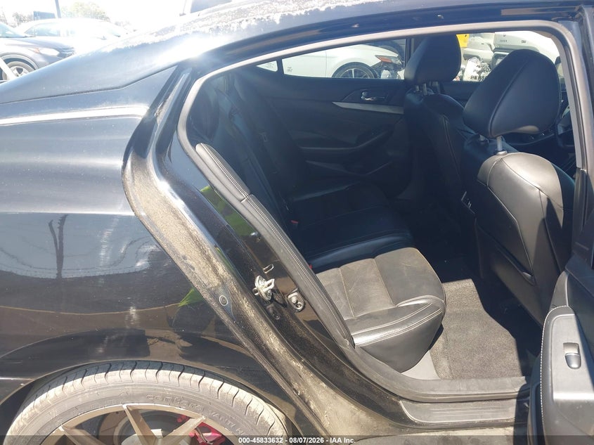 2017 NISSAN MAXIMA auction photo 8