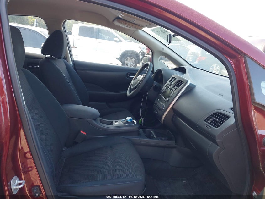 2016 NISSAN LEAF auction photo 5