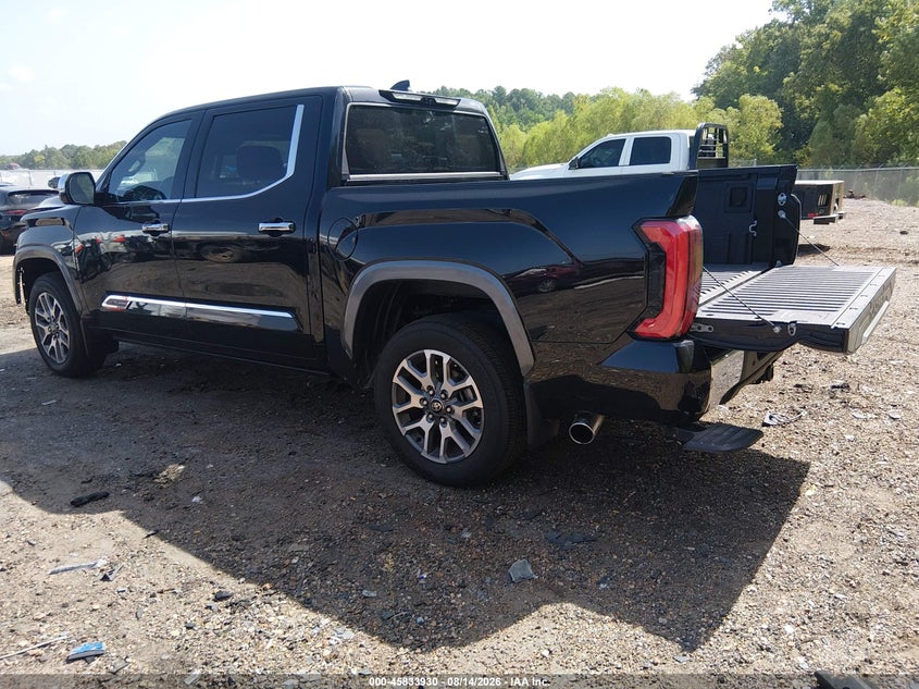 TOYOTA TUNDRA - zdjęcie 3