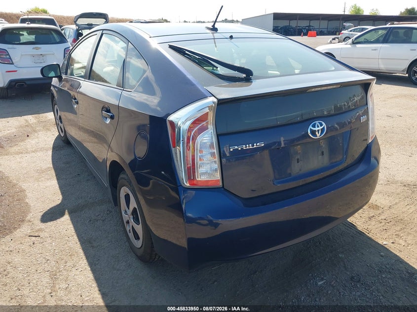 Vin: jtdkn3du3d1706629, lot: 46332851, toyota prius three 20133