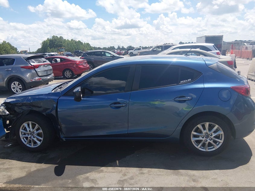 MAZDA MAZDA3 - zdjęcie 14