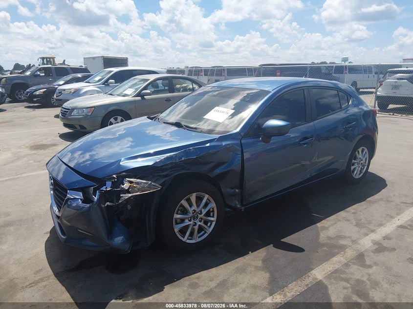 2018 MAZDA MAZDA3 auction photo 2
