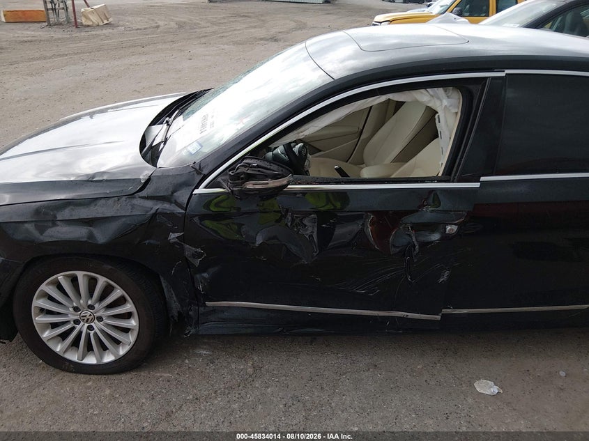 2017 VOLKSWAGEN PASSAT auction photo 6