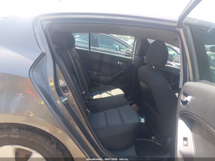 2016 KIA FORTE auction photo 8