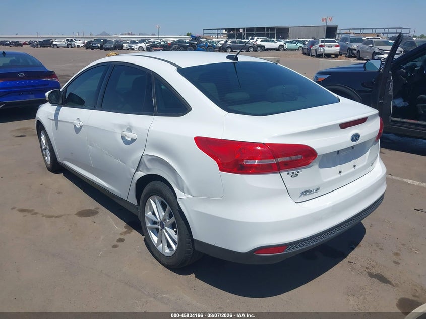 Vin: 1fadp3f24hl296180, lot: 46333067, ford focus se 20173