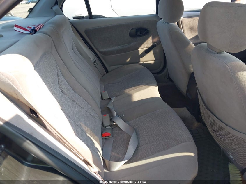 2000 SATURN SL2 auction photo 8