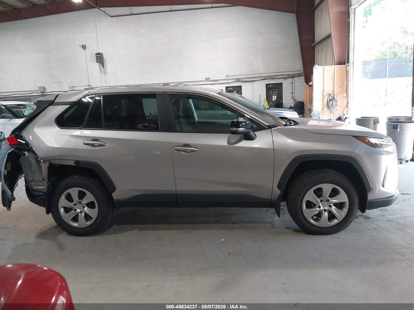 TOYOTA RAV4 - zdjęcie 13