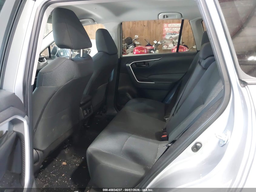 TOYOTA RAV4 - zdjęcie 8