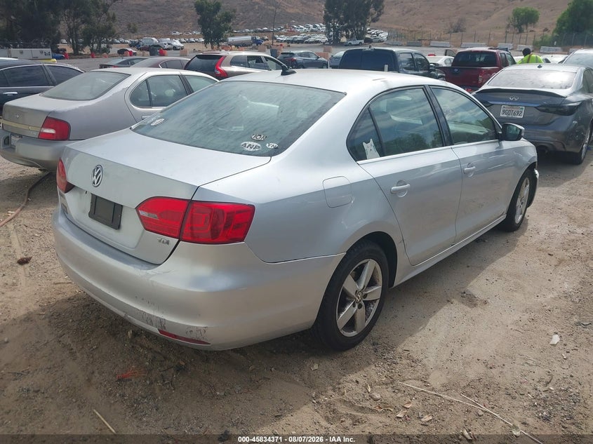 Vin: 3vw3l7aj3dm273082, lot: 46333272, volkswagen jetta 2.0l tdi 20134