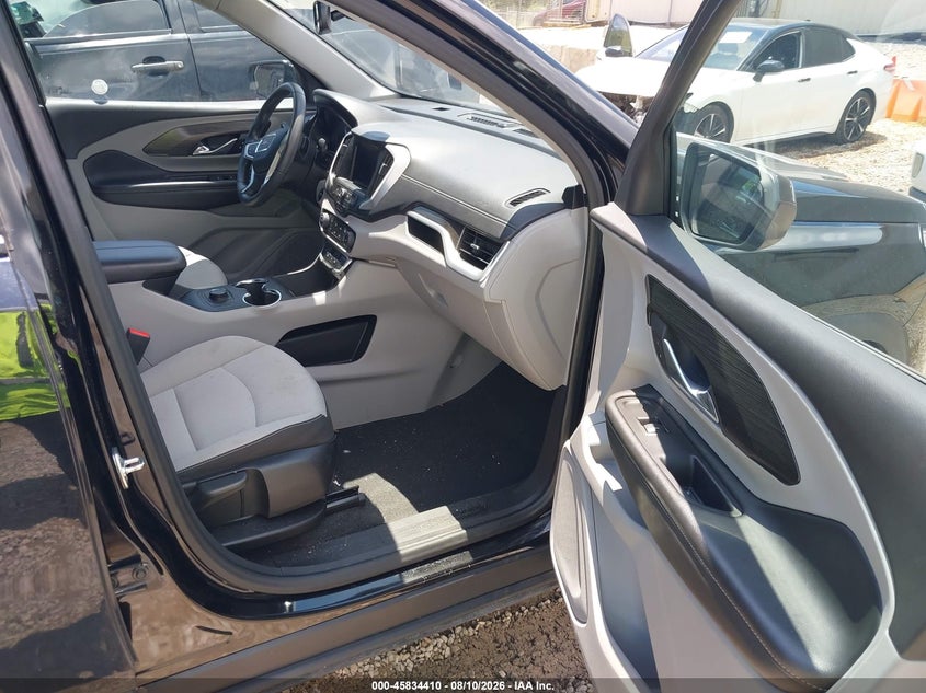 2024 GMC TERRAIN auction photo 5