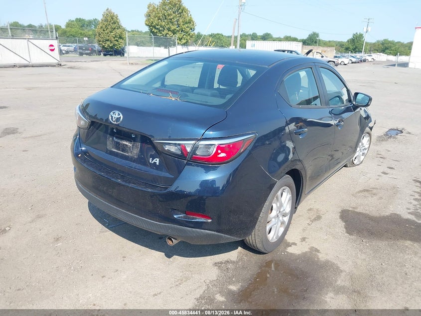 2017 TOYOTA YARIS IA auction photo 4