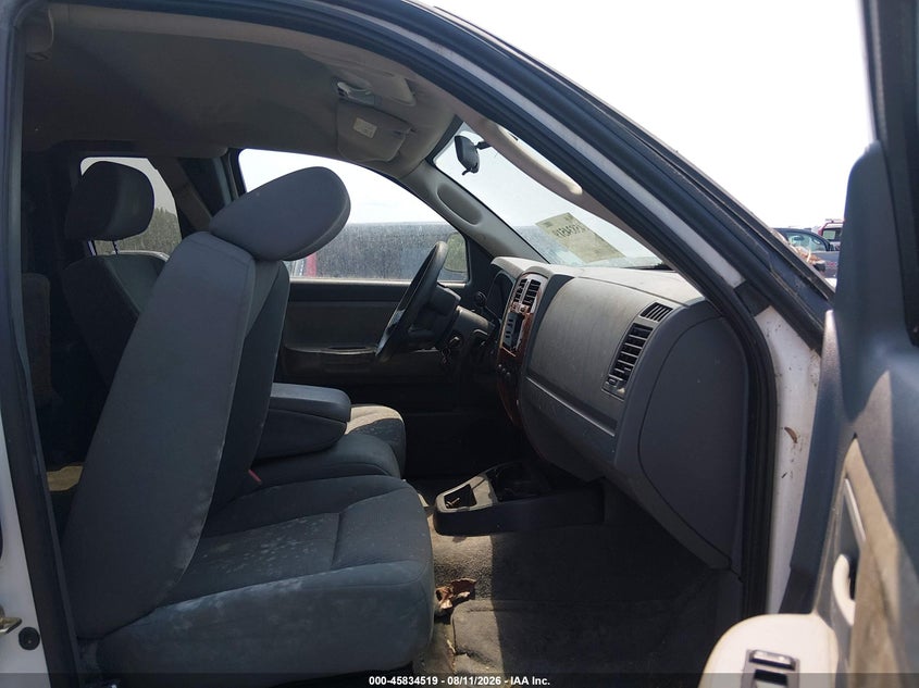 2005 DODGE DAKOTA auction photo 5