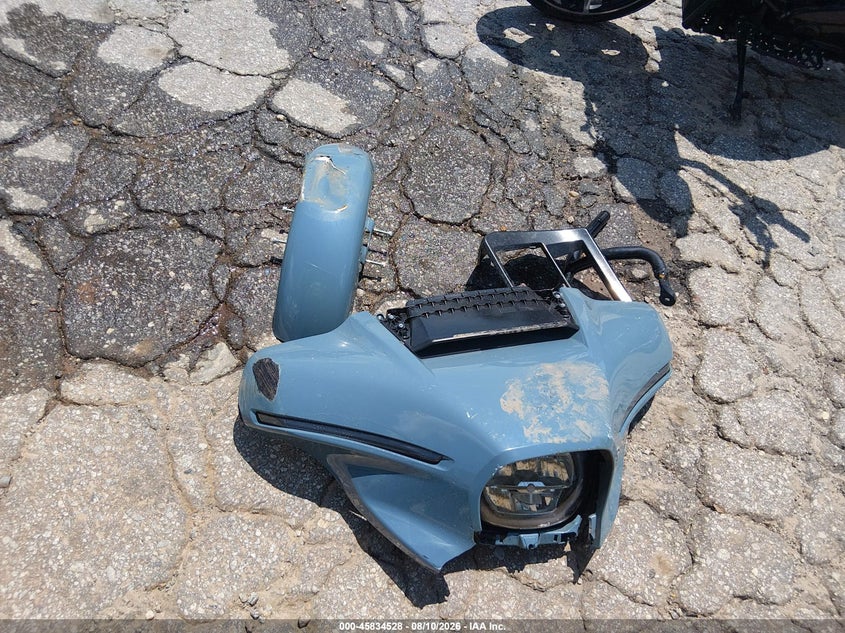 HARLEY-DAVIDSON FLHX 2024