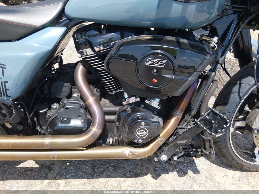 HARLEY-DAVIDSON FLHX 2024