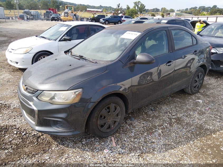 2017 CHEVROLET SONIC auction photo 2
