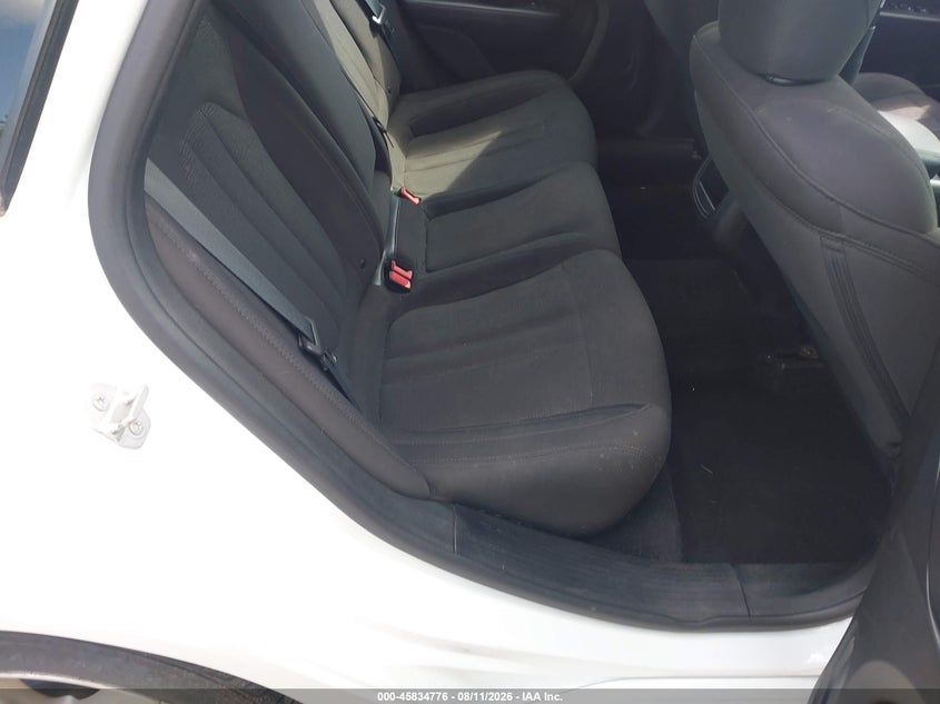 2015 CHRYSLER 200 SEDAN 2.4L I-4 VVT, 184HP