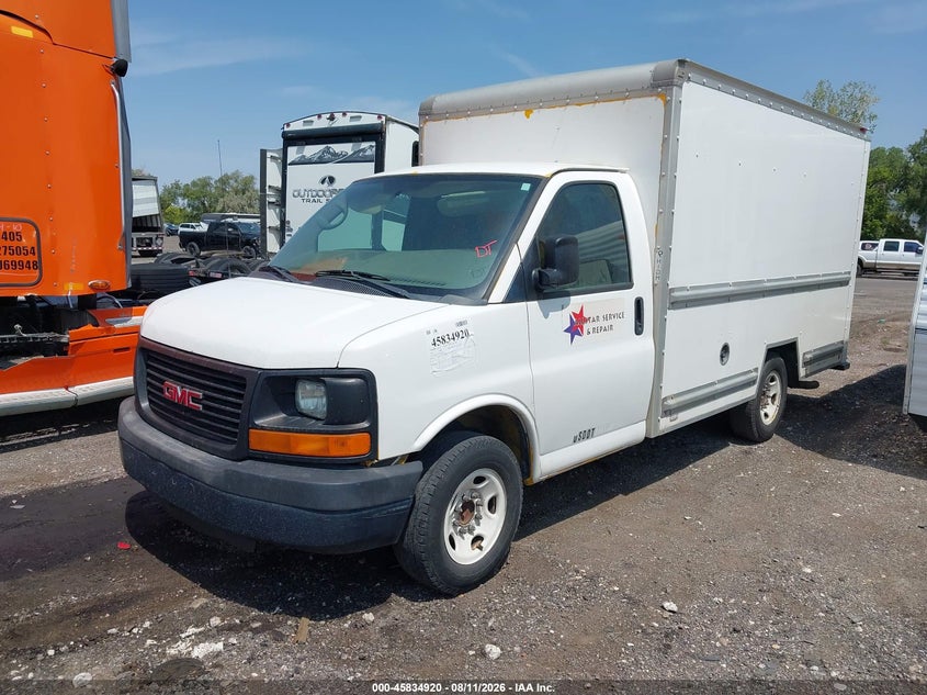 2012 GMC SAVANA CUTAWAY auction photo 2
