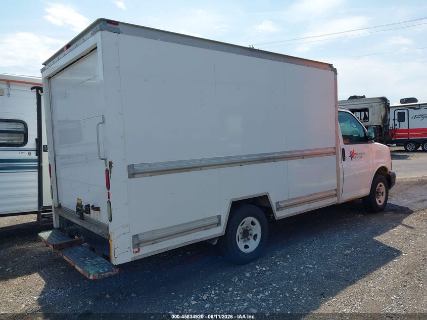 2012 GMC SAVANA CUTAWAY auction photo 4