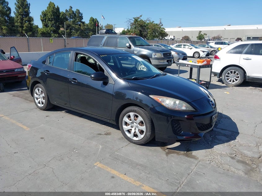 Vin: jm1bl1tg8d1710262, lot: 46333877, mazda mazda3 i sv 2013 img_1
