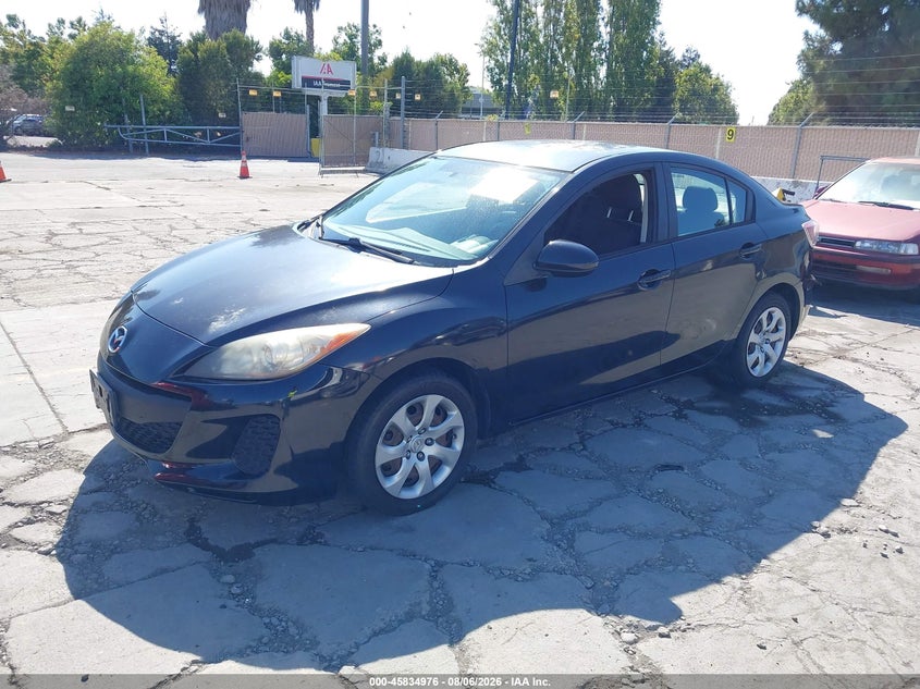 Vin: jm1bl1tg8d1710262, lot: 46333877, mazda mazda3 i sv 20132