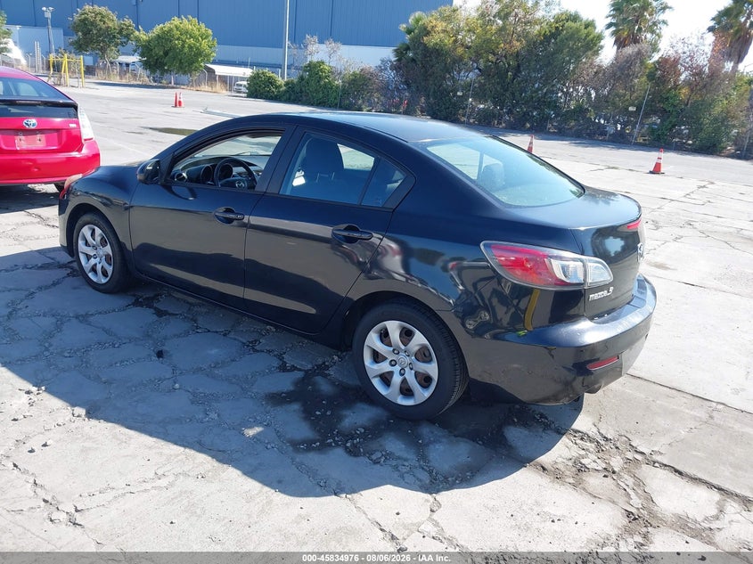 Vin: jm1bl1tg8d1710262, lot: 46333877, mazda mazda3 i sv 20133
