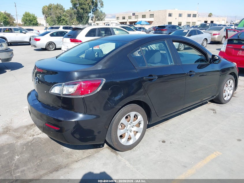 Vin: jm1bl1tg8d1710262, lot: 46333877, mazda mazda3 i sv 20134