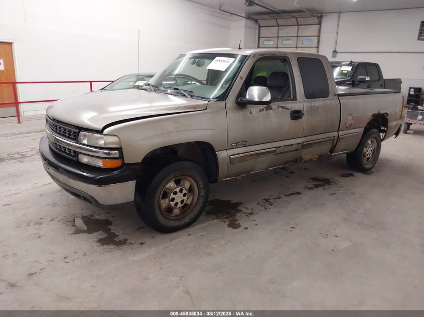 2002 CHEVROLET SILVERADO 1500 auction photo 2