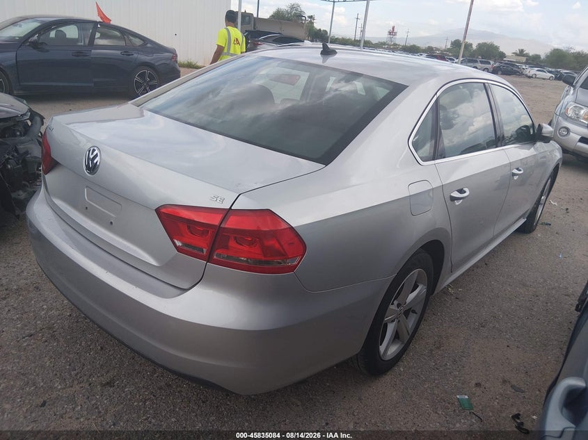 2014 VOLKSWAGEN PASSAT auction photo 4