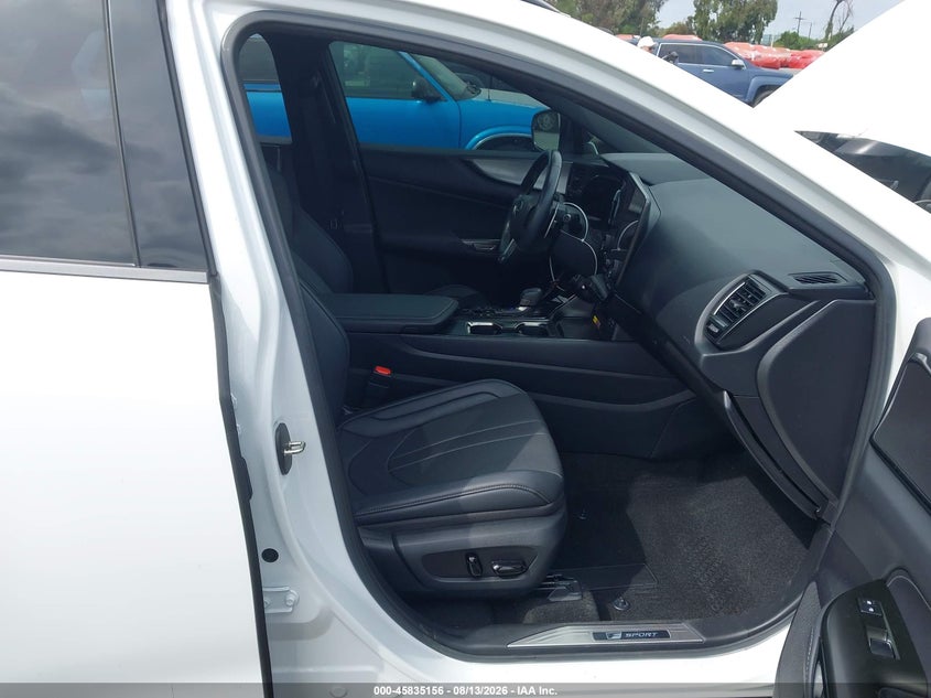 2024 LEXUS NX 450H+ auction photo 5