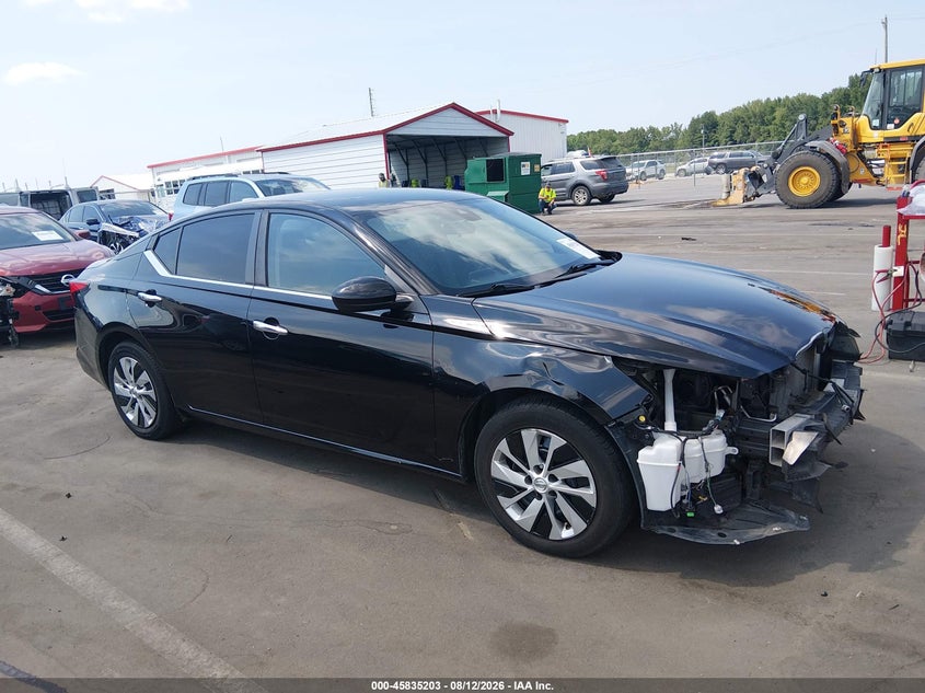 2022 NISSAN ALTIMA auction photo 1