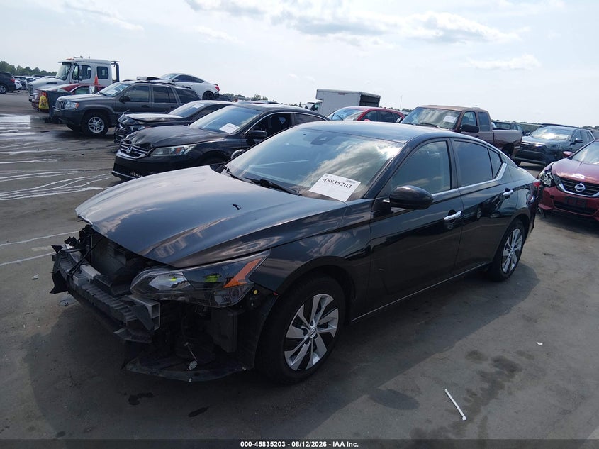 2022 NISSAN ALTIMA auction photo 2