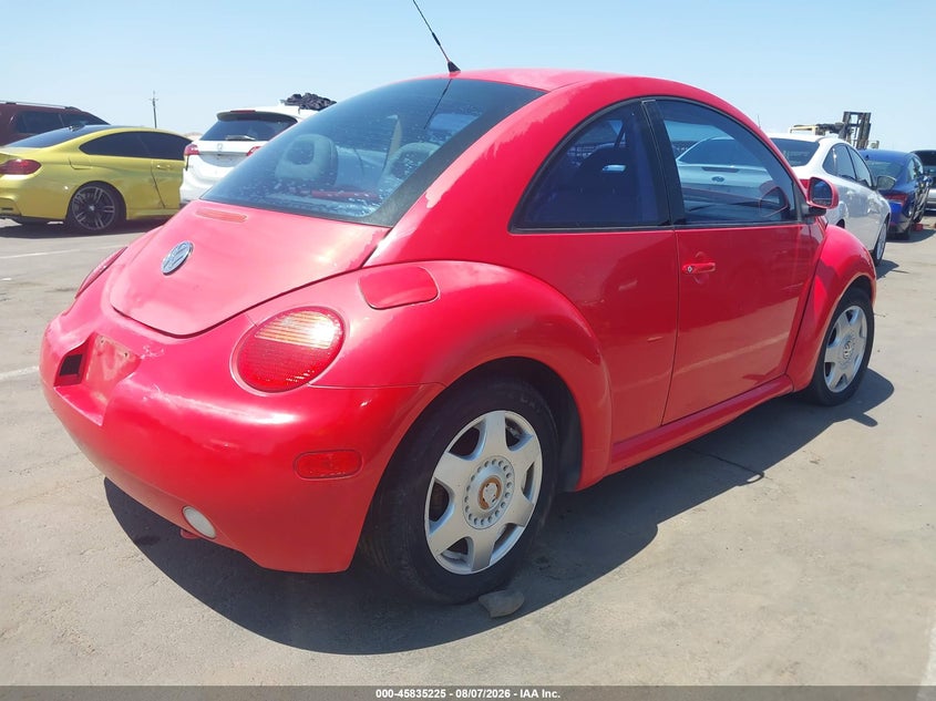 1998 VOLKSWAGEN NEW BEETLE auction photo 4