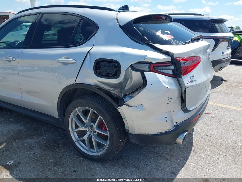 ALFA-ROMEO STELVIO 2018 VIN ZASFAKNN0J7C01940