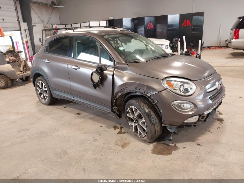 Vin: zfbcfxct2gg374348, lot: 46334334, fiat 500x trekking 2016 img_1