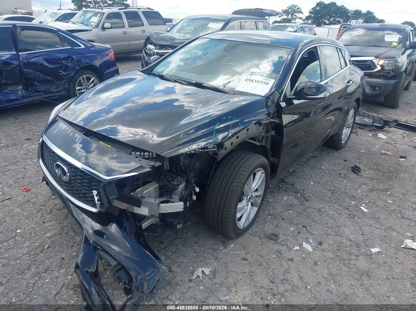 2018 INFINITI QX30 auction photo 2