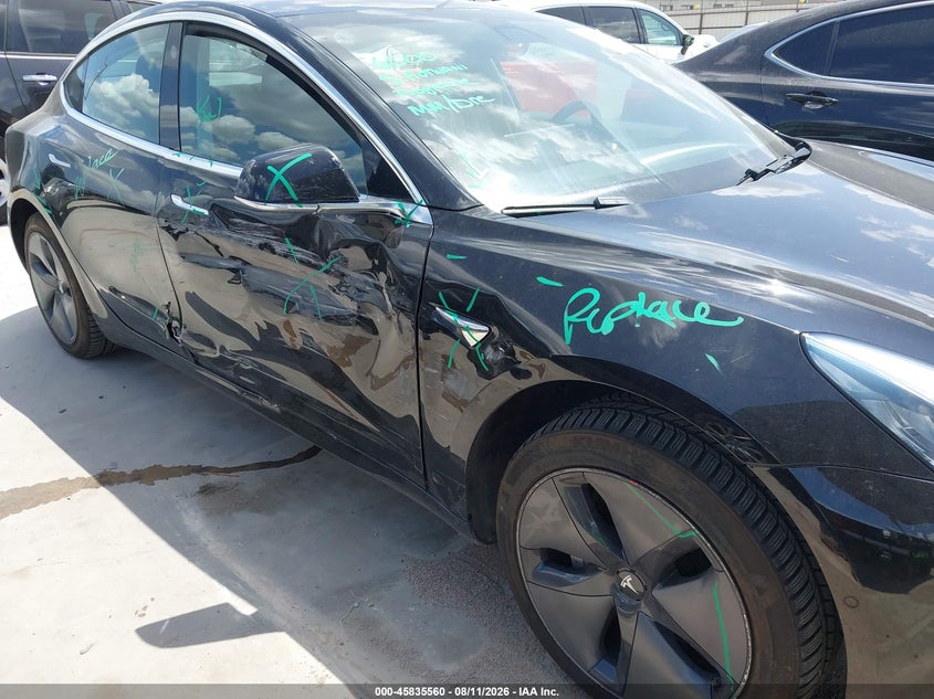 TESLA MODEL 3 - zdjęcie 6