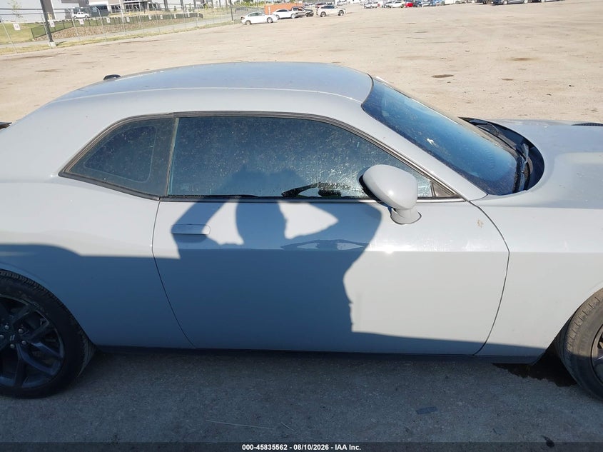 DODGE CHALLENGER - zdjęcie 14