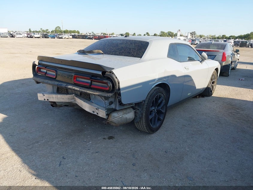 DODGE CHALLENGER - zdjęcie 4