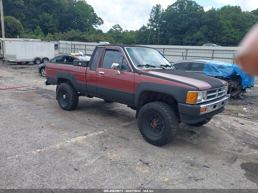 1987 TOYOTA PICKUP XTRACAB RN67 DLX