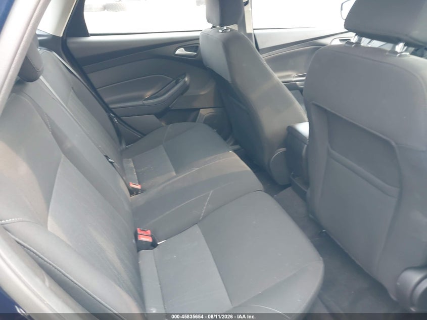2017 FORD FOCUS auction photo 8