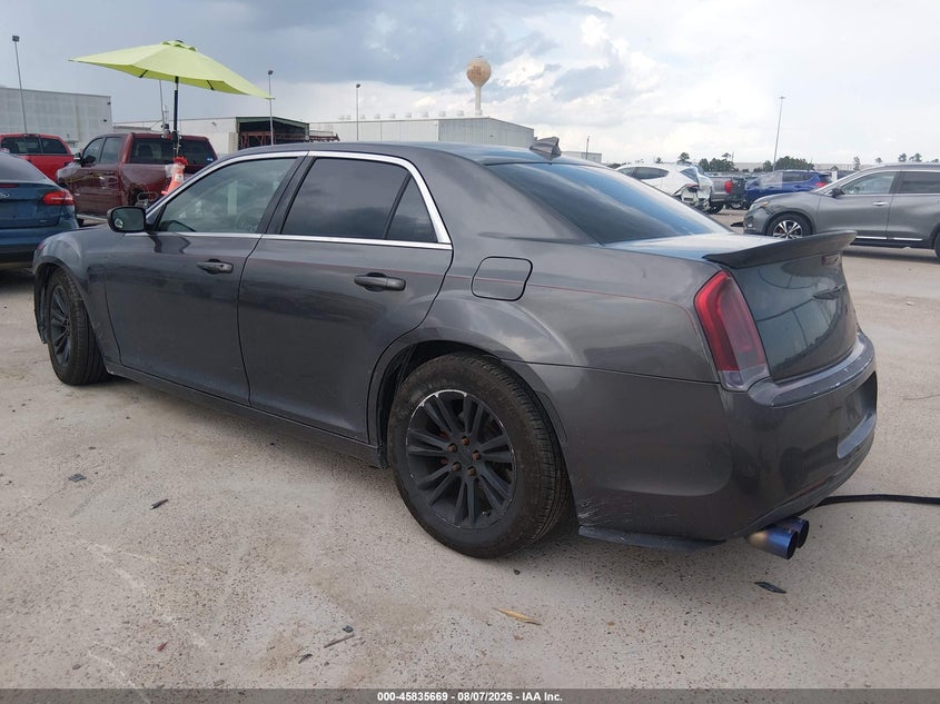 Vin: 2c3ccaag4gh156235, lot: 46334569, chrysler 300 limited 20163