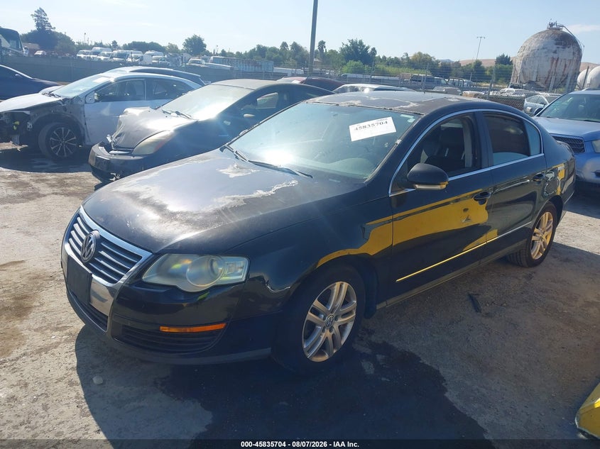 2008 VOLKSWAGEN PASSAT auction photo 2