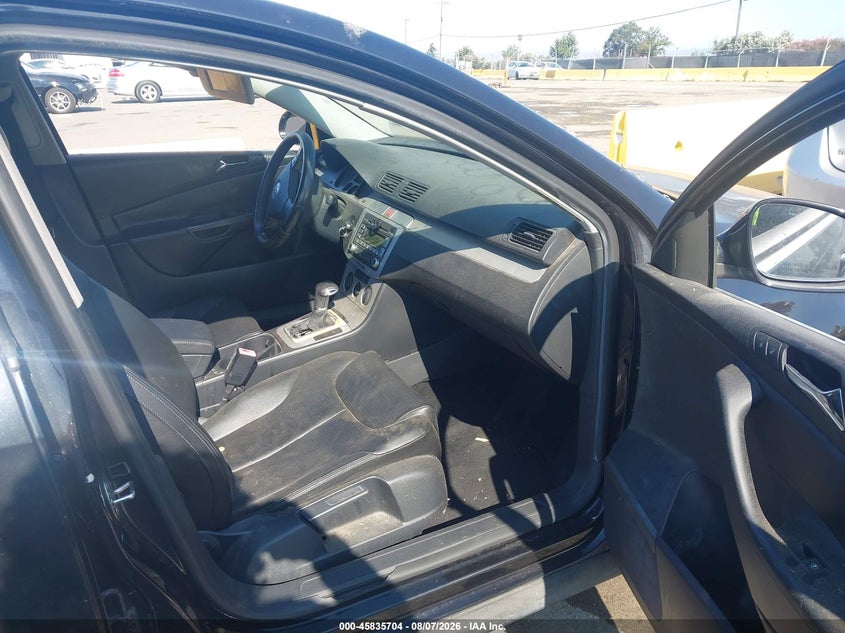 2008 VOLKSWAGEN PASSAT auction photo 5