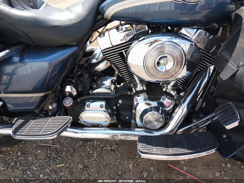 HARLEY-DAVIDSON FLHTCUI 2003