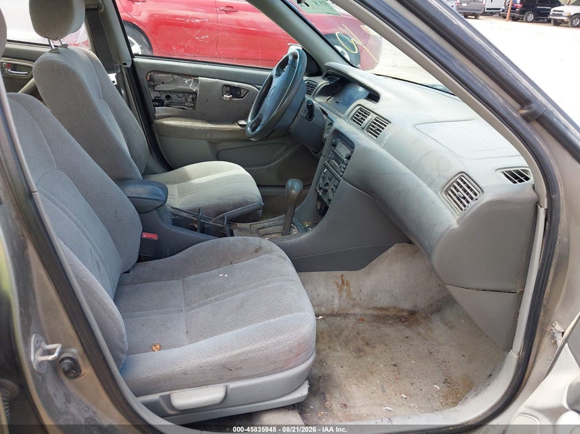 2001 TOYOTA CAMRY auction photo 5
