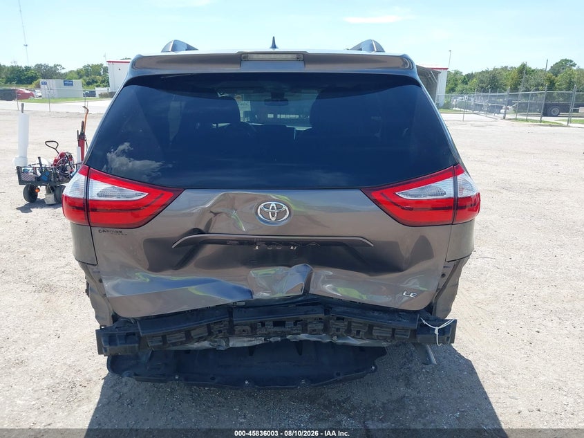 TOYOTA SIENNA 2018 VIN 5TDKZ3DC9JS919580