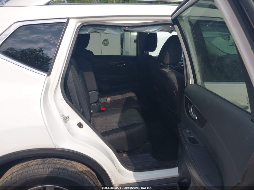 2018 NISSAN ROGUE auction photo 8