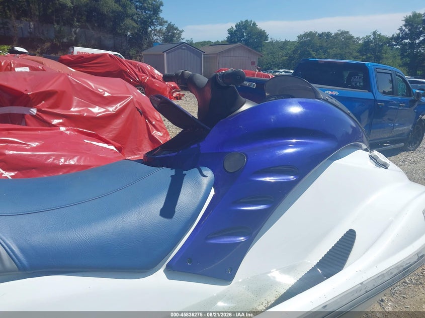 2003 YAMAHA GP 1300R auction photo 5